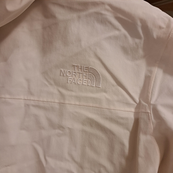 The North Face NWOTs Women’s Arctic Down Parka Waterproof Warm Jacket - Picture 9 of 15